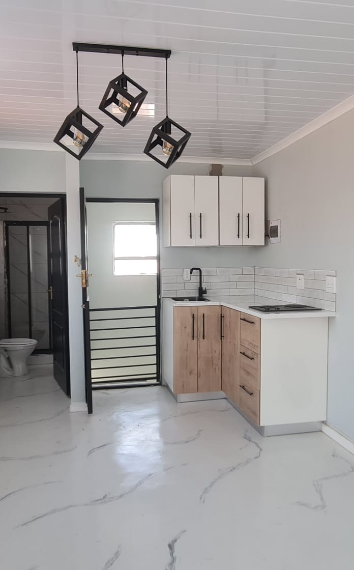 1 Bedroom Property for Sale in Camelot Western Cape